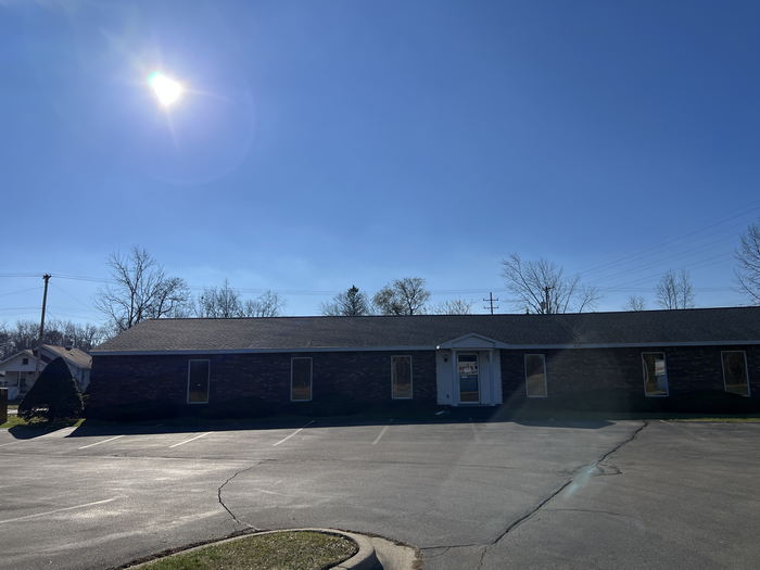 Wolverine Motel - Now Remax Nov 25 0001 (newer photo)